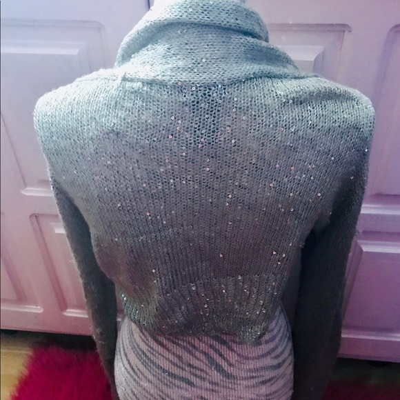 Adorable wet seal knitted half sweater - Picture 3 of 5